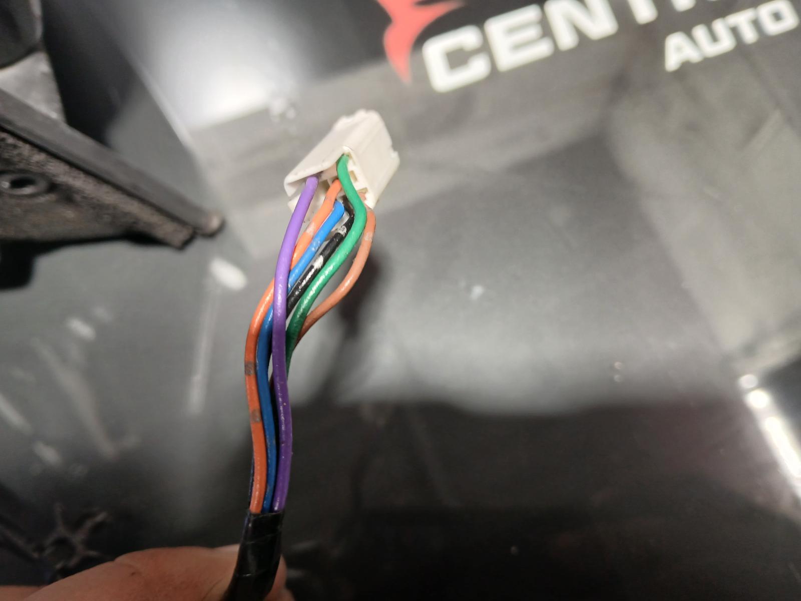 View Auto part Left Door Mirror Mazda Cx7 2010