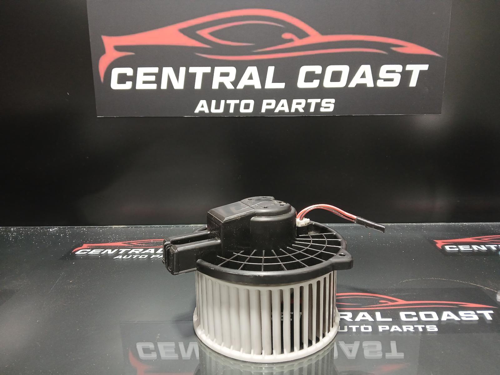 View Auto part Heater Fan Motor Mazda Cx7 2010