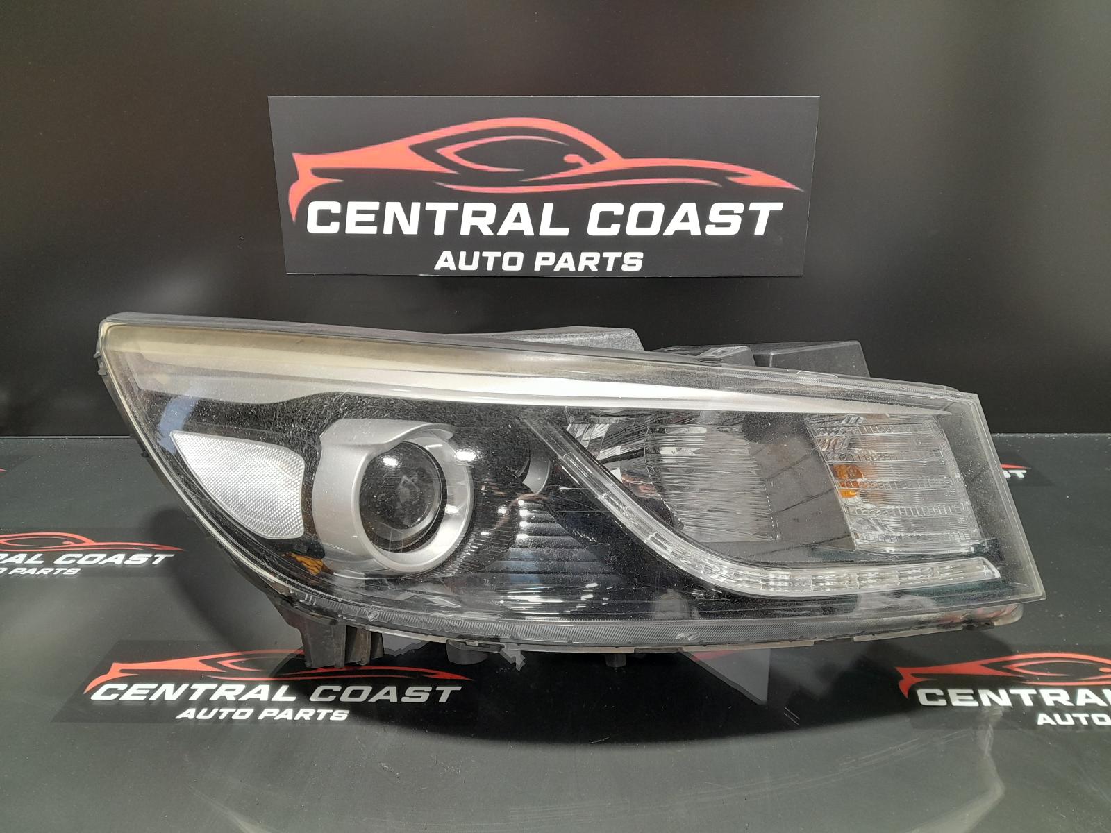 View Auto part Right Headlamp Kia Carnival/grand Carnival 2015
