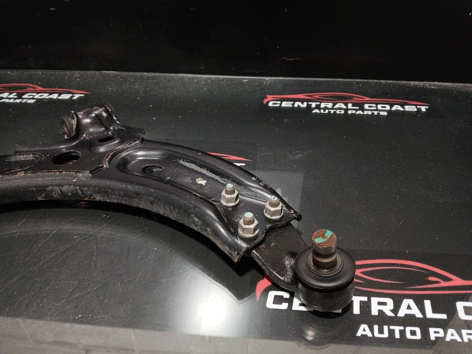 2021 Mg Mg3 Right Front Lower Control Arm View Auto part Right Front Lower Control Arm Mg Mg3 2021