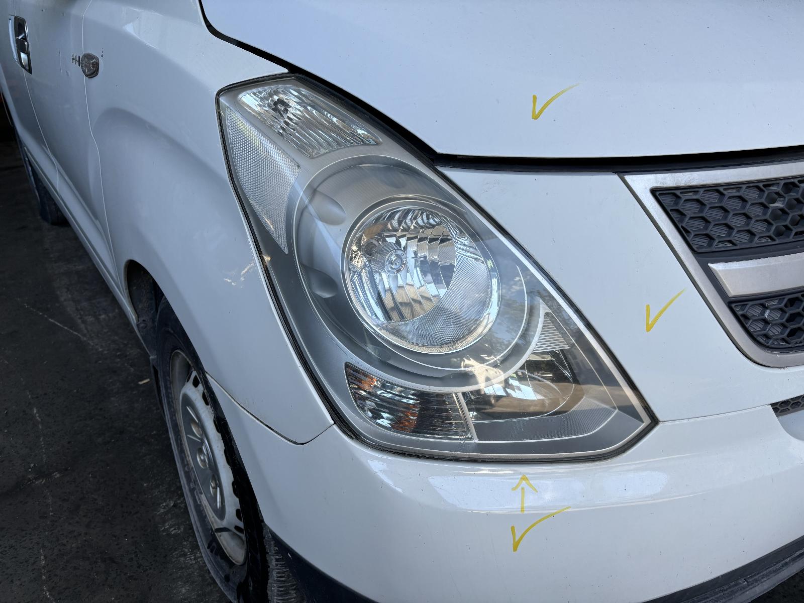 2011 Hyundai Iload/imax Jack/Tool Kit View Auto part Jack/Tool Kit Hyundai Iload/imax 2011