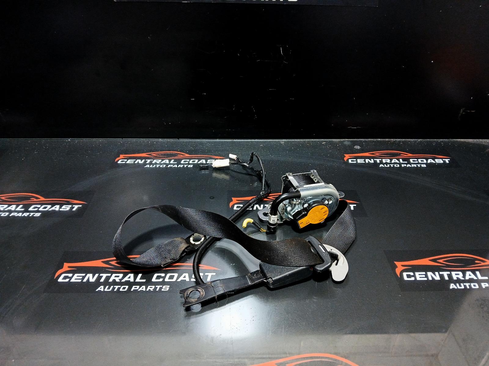 View Auto part Seatbelt/Stalk Toyota Camry 2016