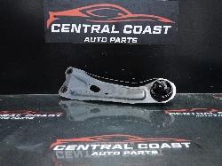 View Auto part Right Rear Trailing Arm Hyundai I30 2023