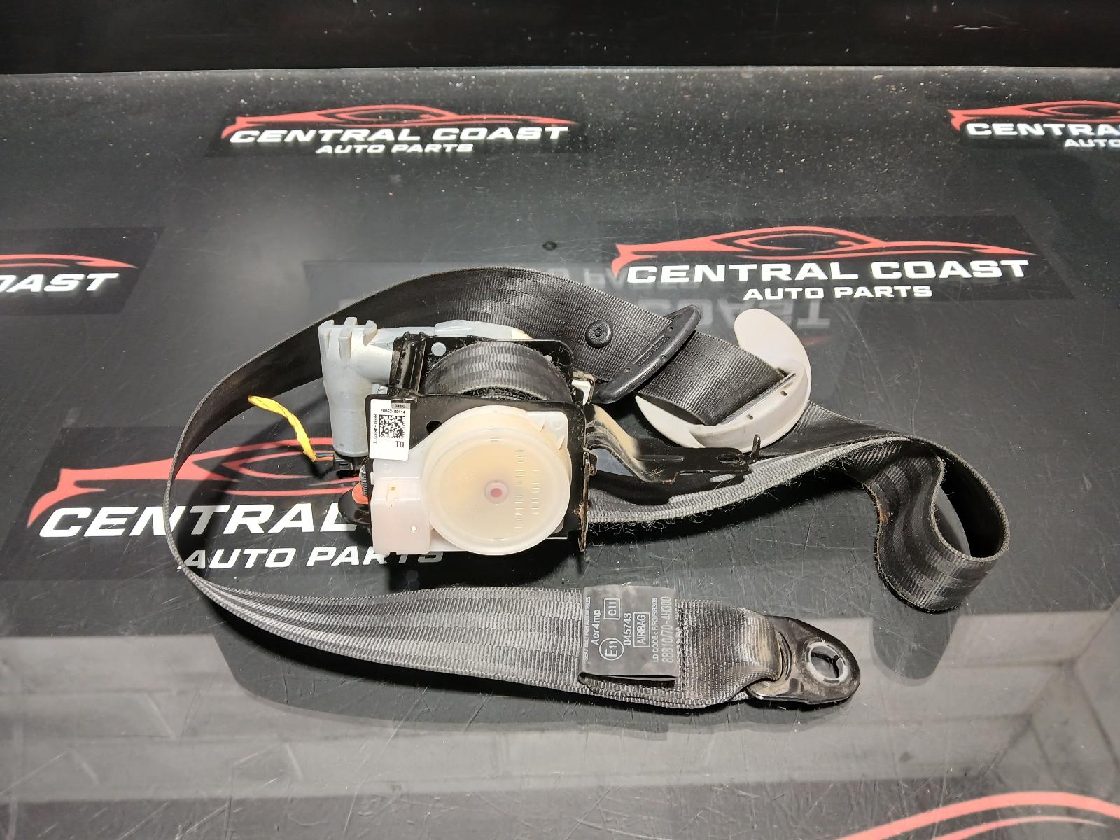 View Auto part Seatbelt/Stalk Hyundai Iload/imax 2021