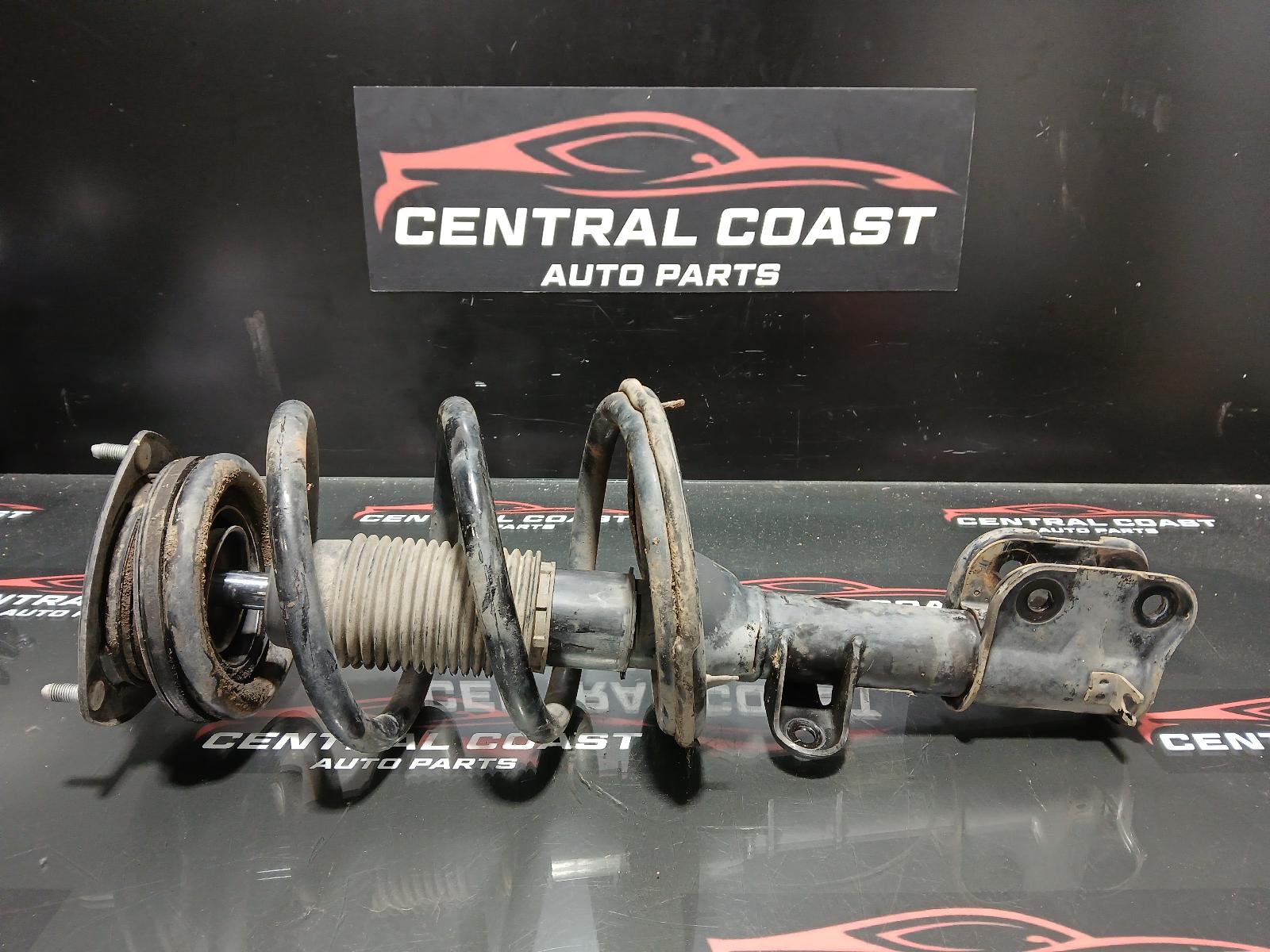 View Auto part Left Front Strut Hyundai Iload/imax 2021