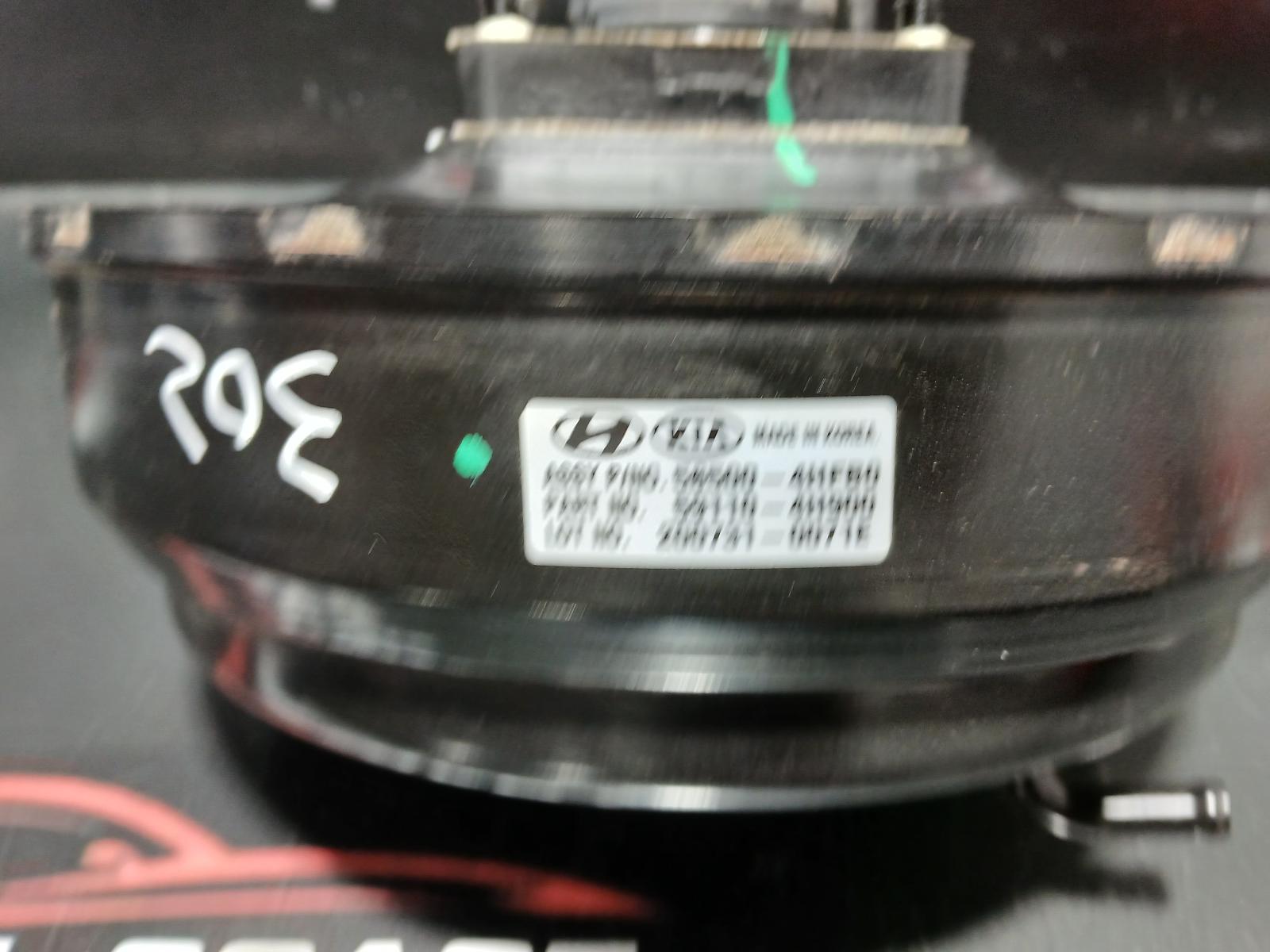 View Auto part Brake Booster Hyundai Iload/imax 2021