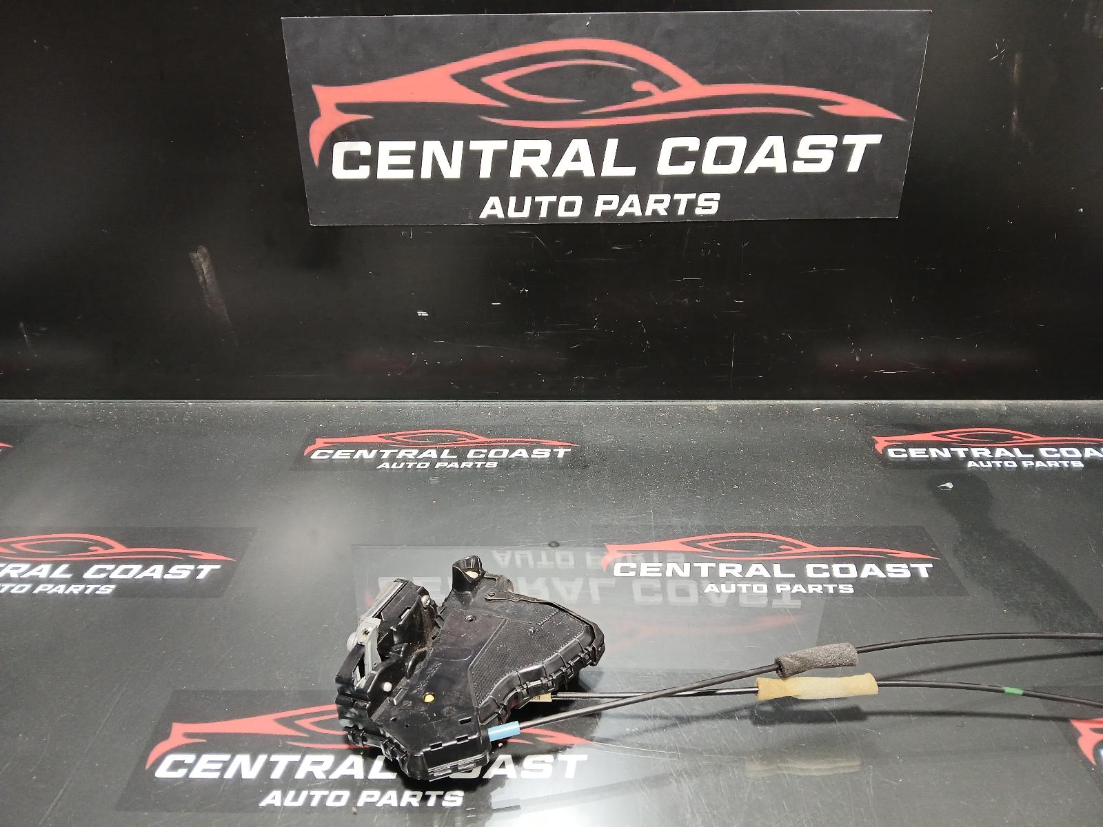 View Auto part Door/Boot/Gate Lock Toyota Rav4 2017