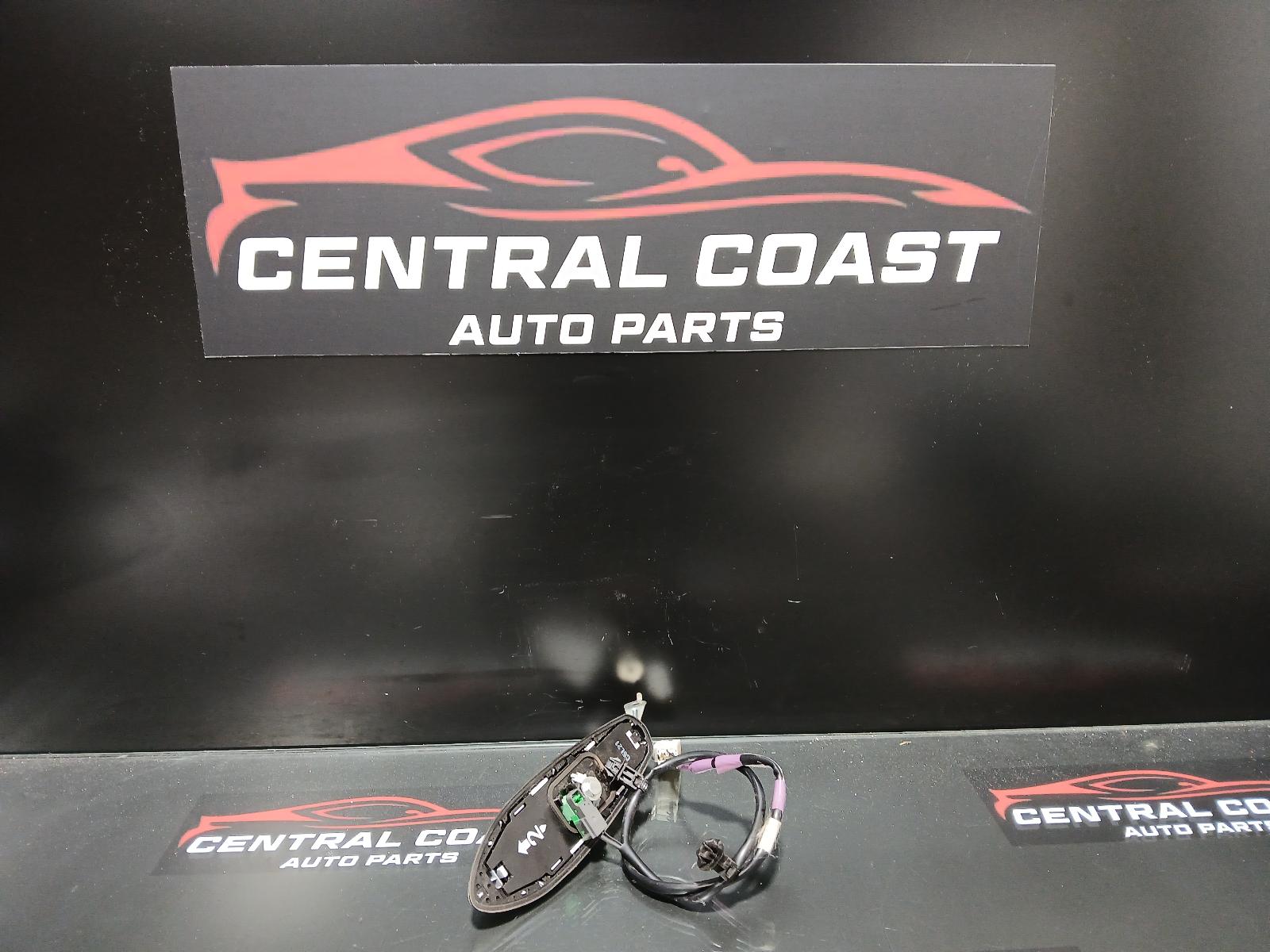 View Auto part Antenna Toyota Rav4 2017
