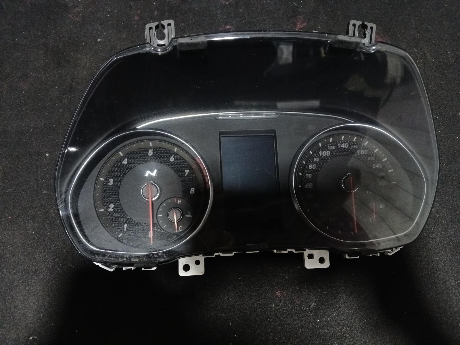 View Auto part Instrument Cluster Hyundai I30 2023
