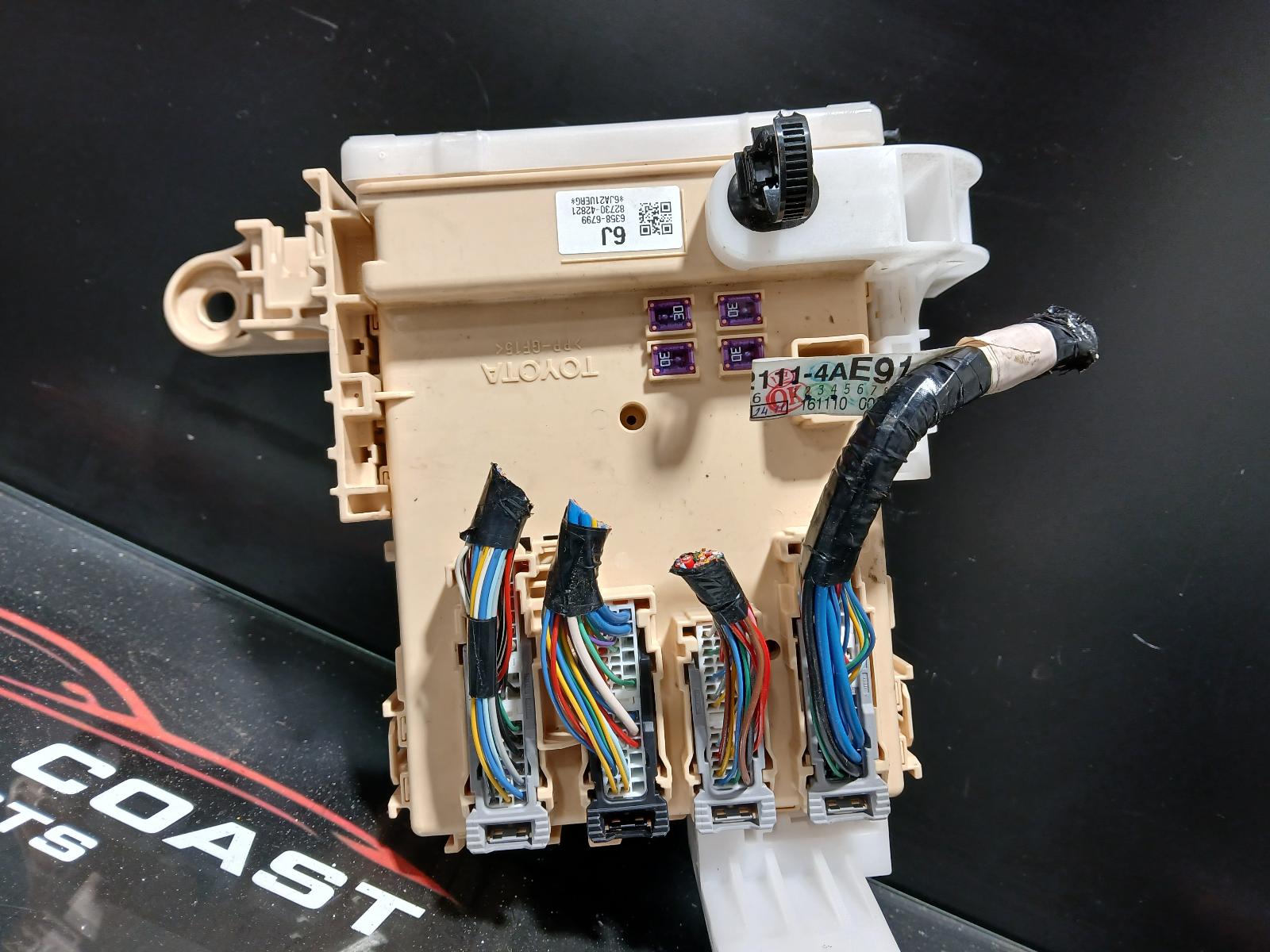View Auto part Fuse Box Toyota Rav4 2017
