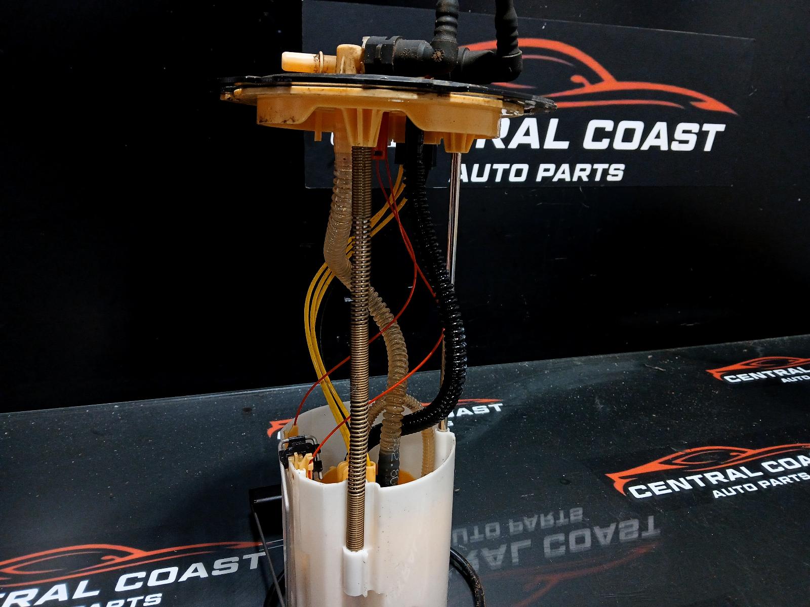 View Auto part Fuel Pump Nissan Navara 2019