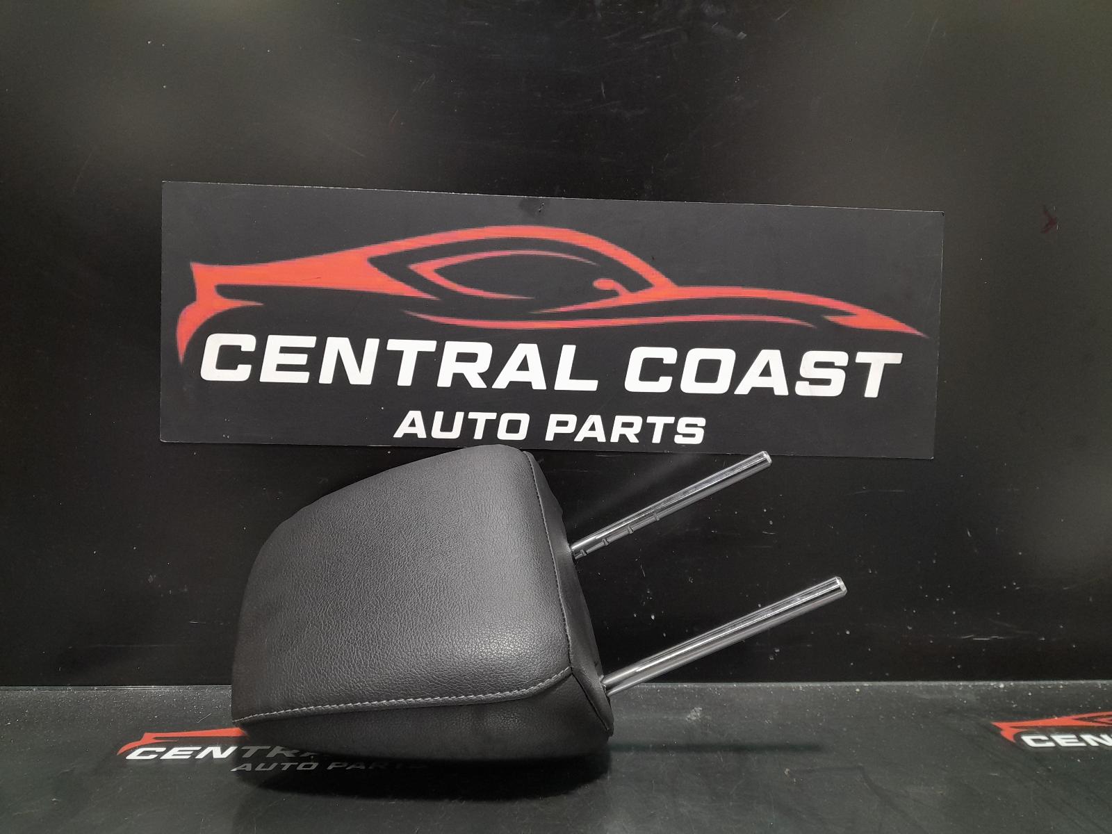 View Auto part Headrest Nissan Navara 2019