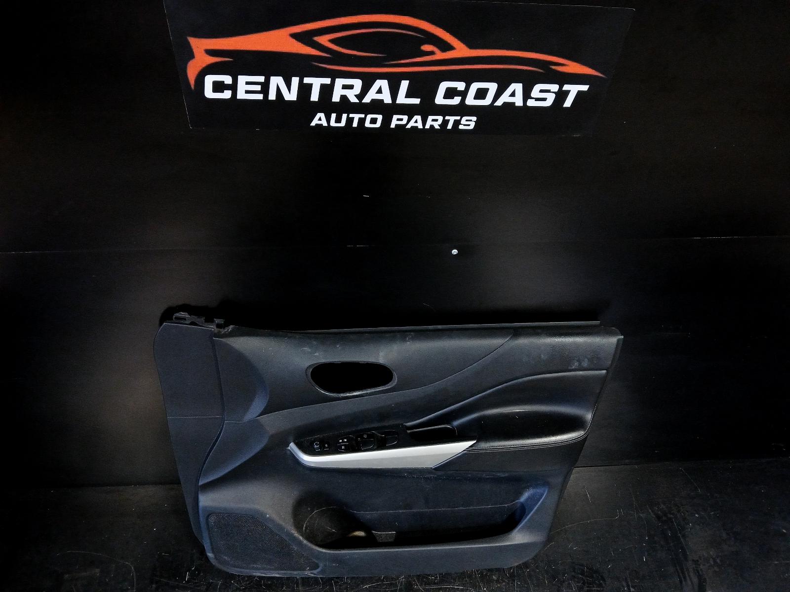 View Auto part Door Trim Nissan Navara 2019