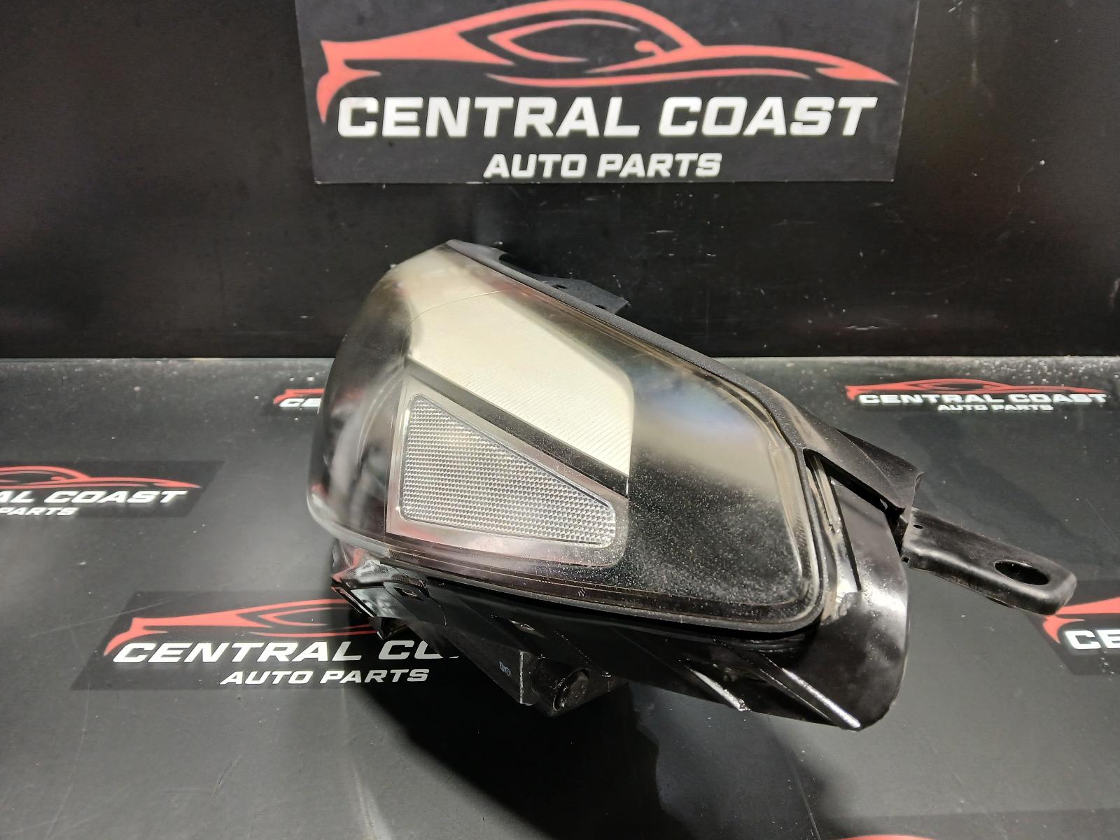 View Auto part Left Headlamp Hyundai Tucson 2016