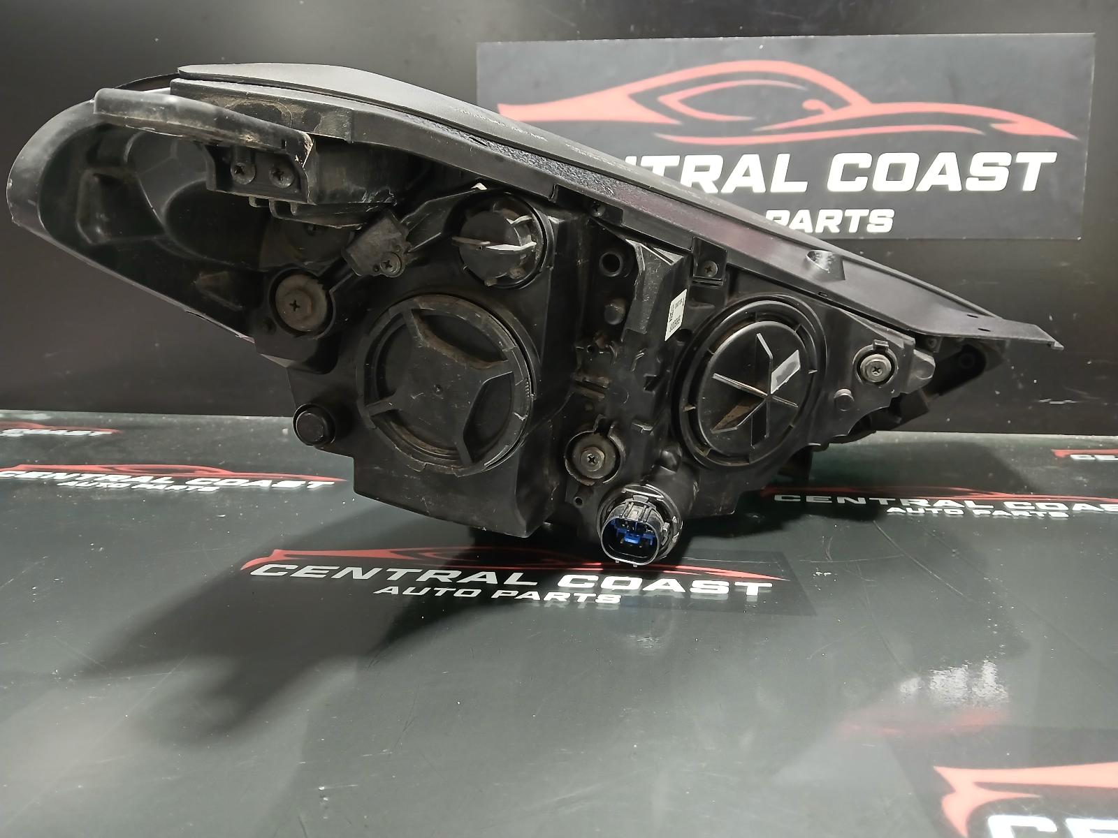 View Auto part Left Headlamp Hyundai Tucson 2016