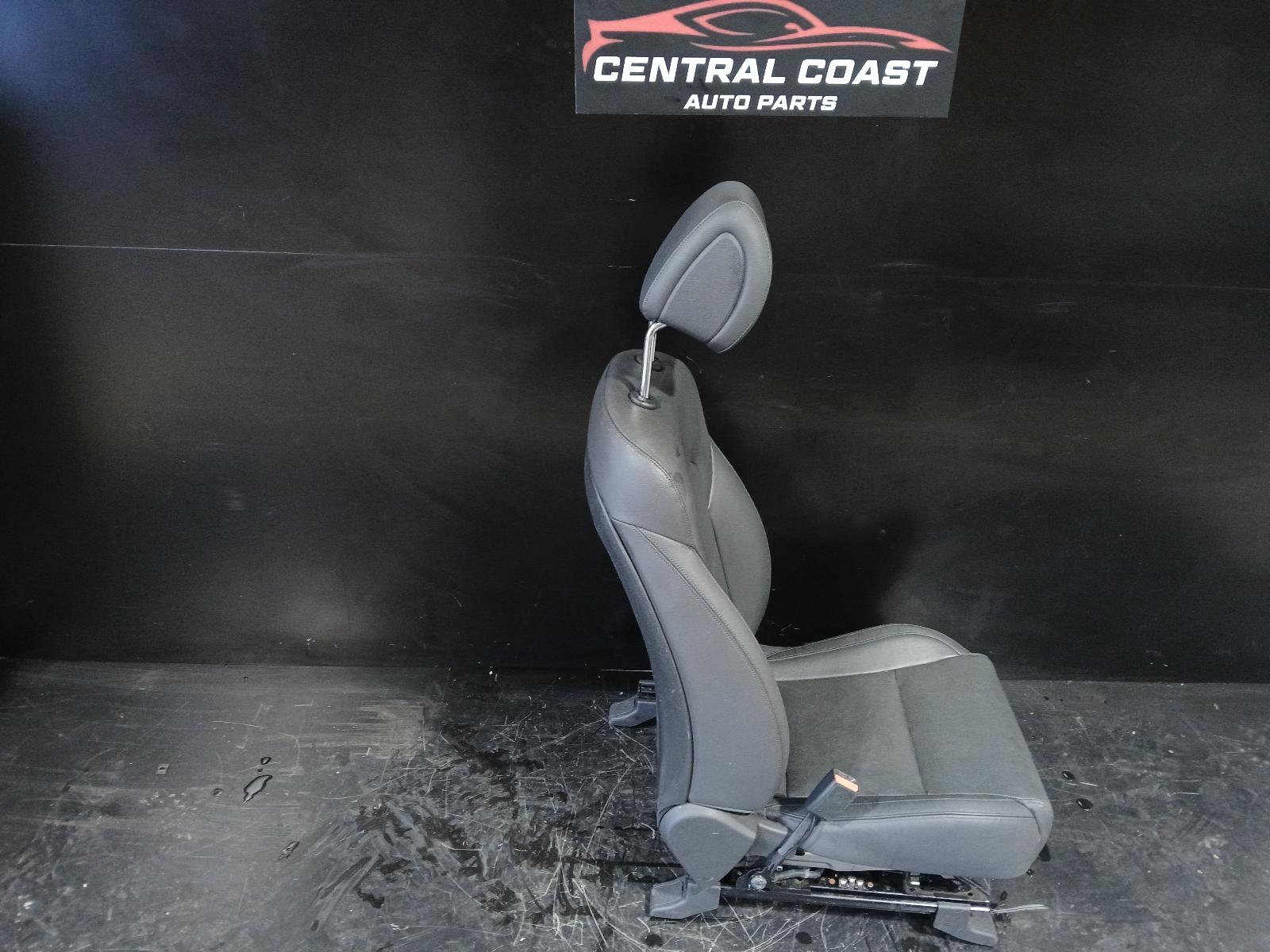 View Auto part Front Seat Hyundai Tucson 2016