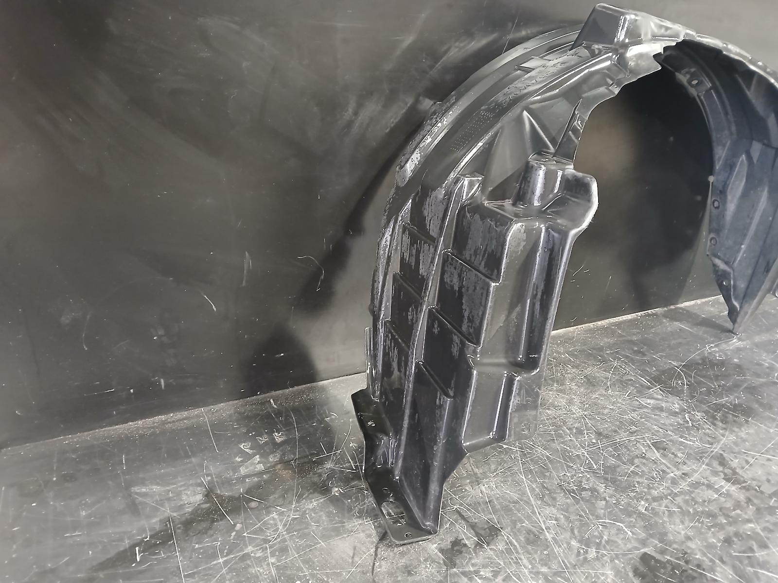 View Auto part Right Guard Liner Mitsubishi Outlander 2010