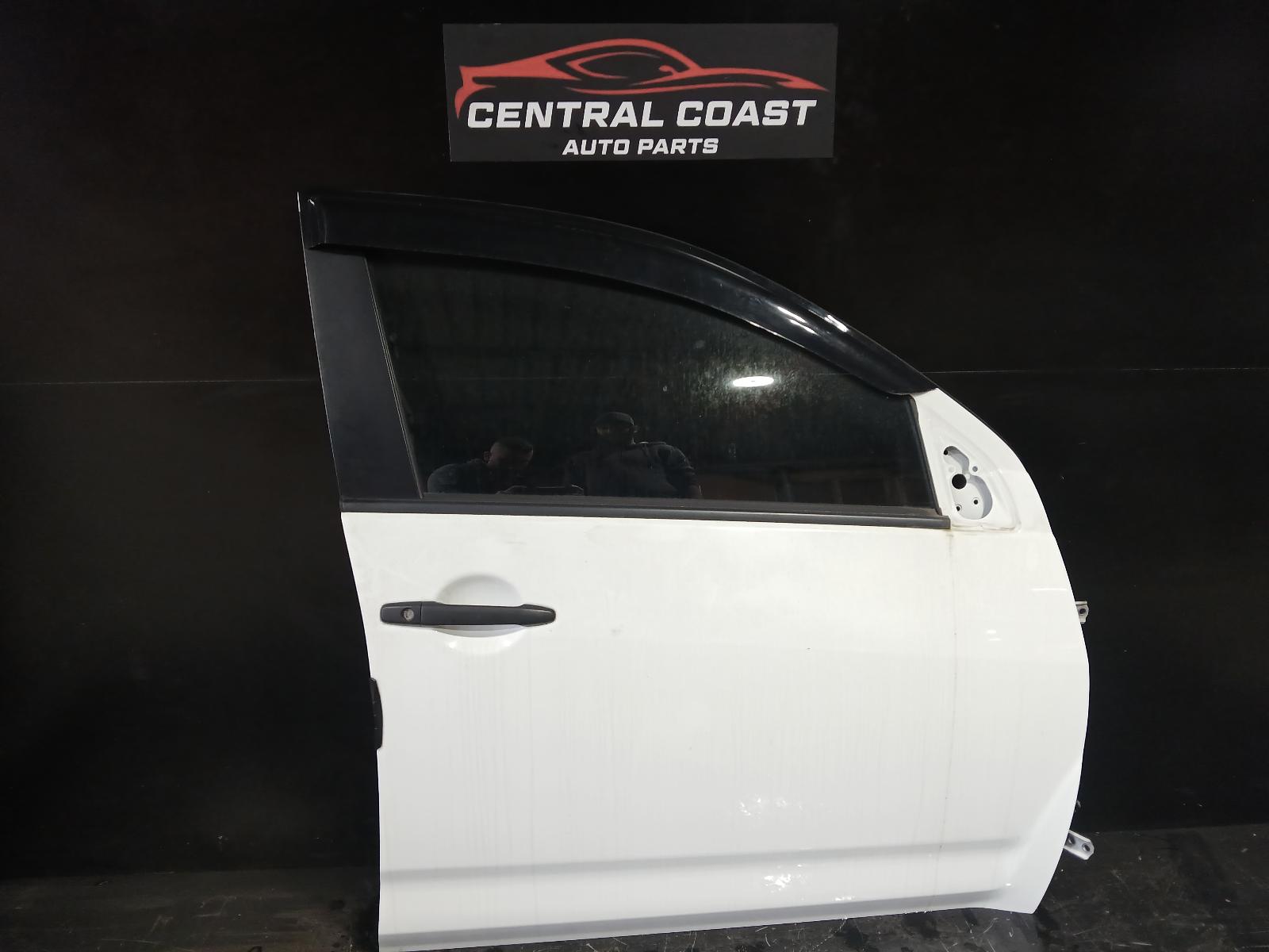 View Auto part Right Front Door Mitsubishi Outlander 2010