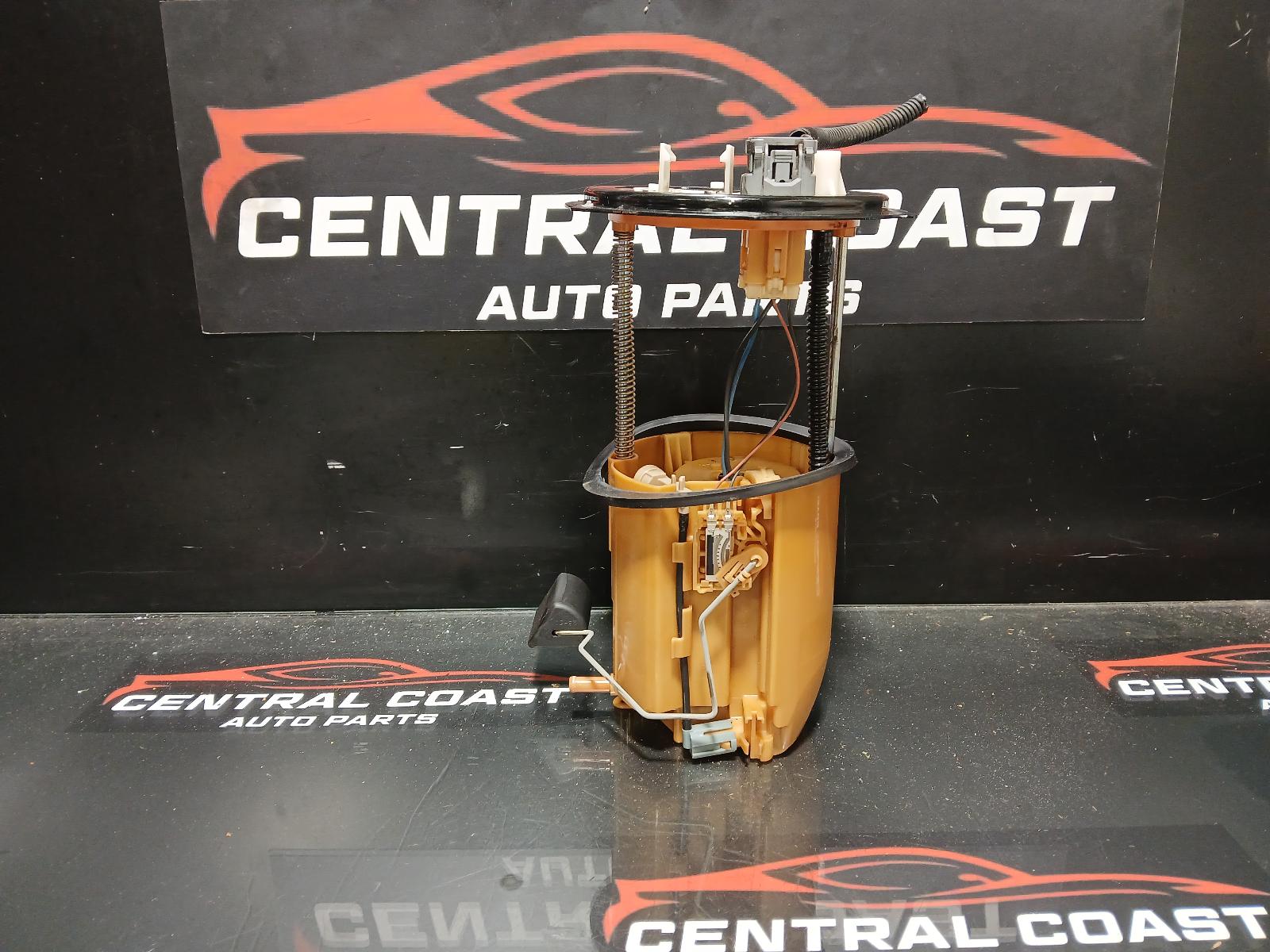 View Auto part Fuel Pump Mitsubishi Outlander 2010
