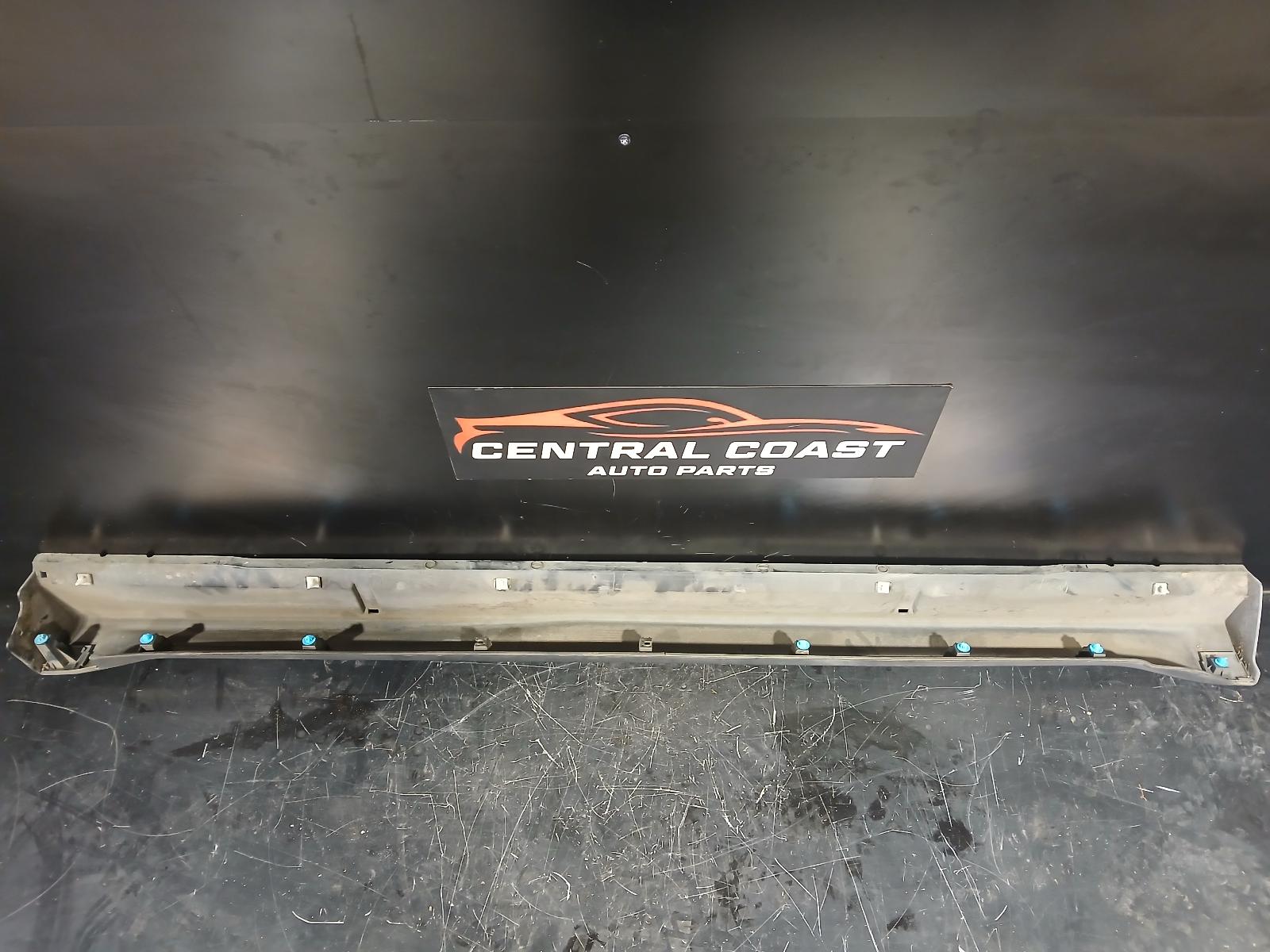 View Auto part Side Step/Skirt Mitsubishi Outlander 2010