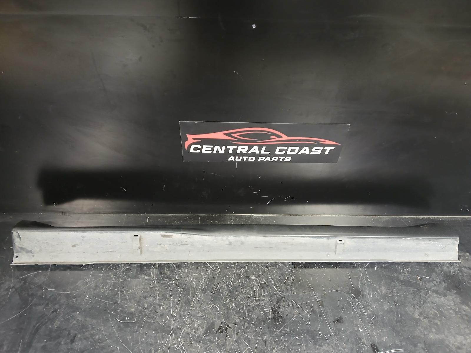 View Auto part Side Step/Skirt Mitsubishi Outlander 2010