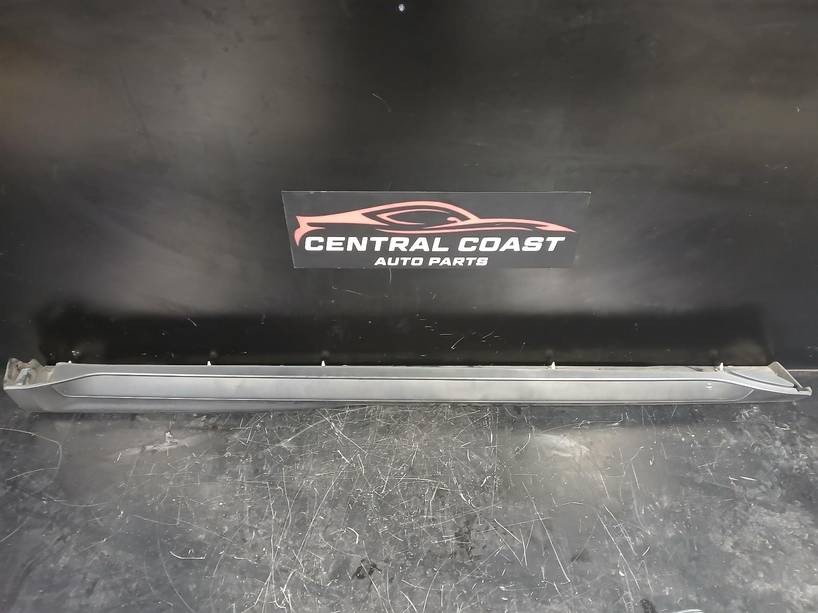 View Auto part Side Step/Skirt Mitsubishi Outlander 2010