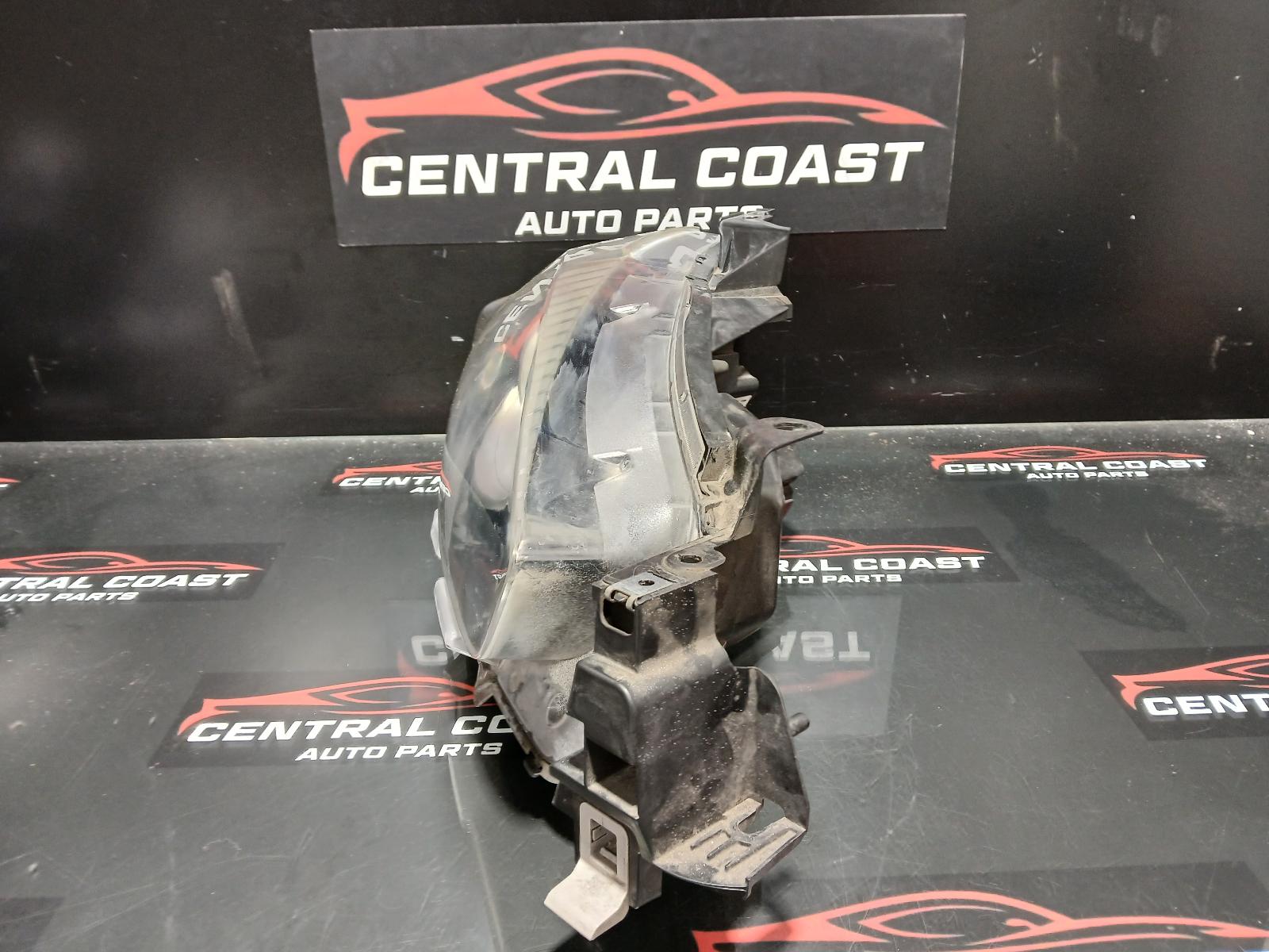 View Auto part Right Headlamp Mazda Cx5 2013
