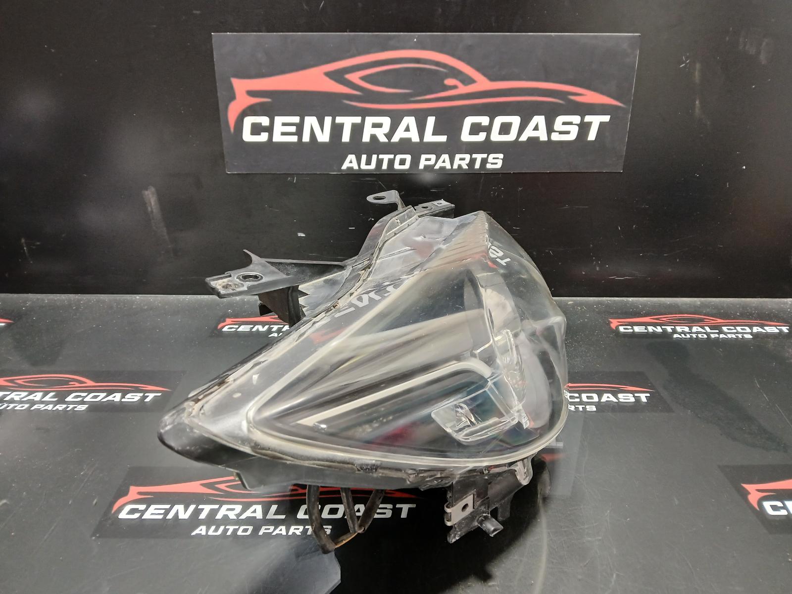 View Auto part Right Headlamp Mazda Cx5 2013