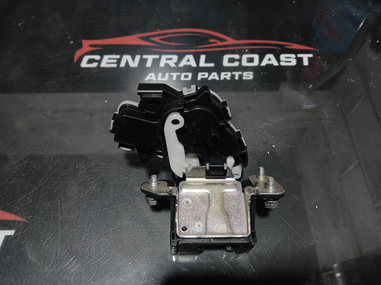 View Auto part Door/Boot/Gate Lock Mazda Cx5 2013