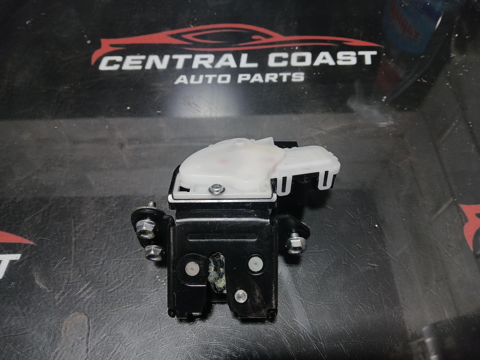 View Auto part Door/Boot/Gate Lock Mazda Cx5 2013