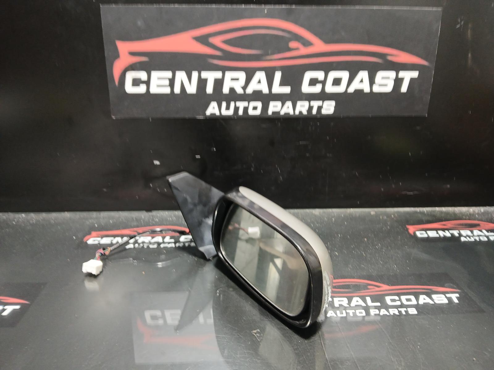 1999 Lexus Is200/is300 Right Door Mirror View Auto part Right Door Mirror Lexus Is200/is300 1999