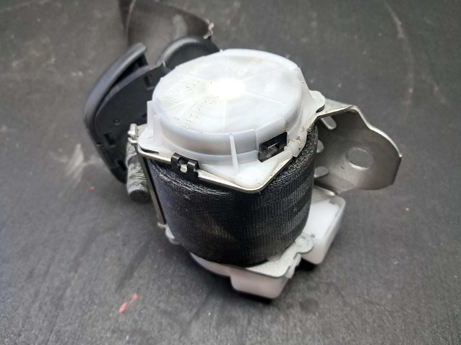 View Auto part Seatbelt/Stalk Toyota Tarago 2016