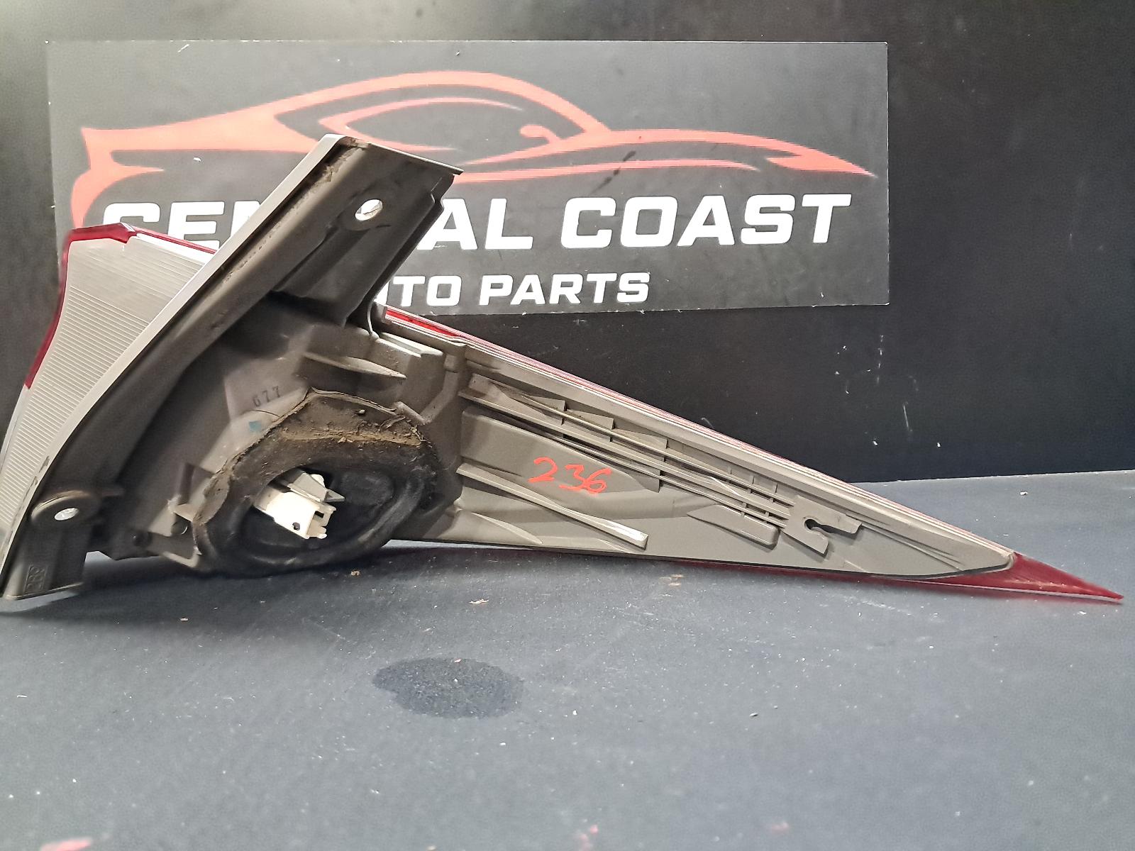 View Auto part Left Taillight Toyota Tarago 2016