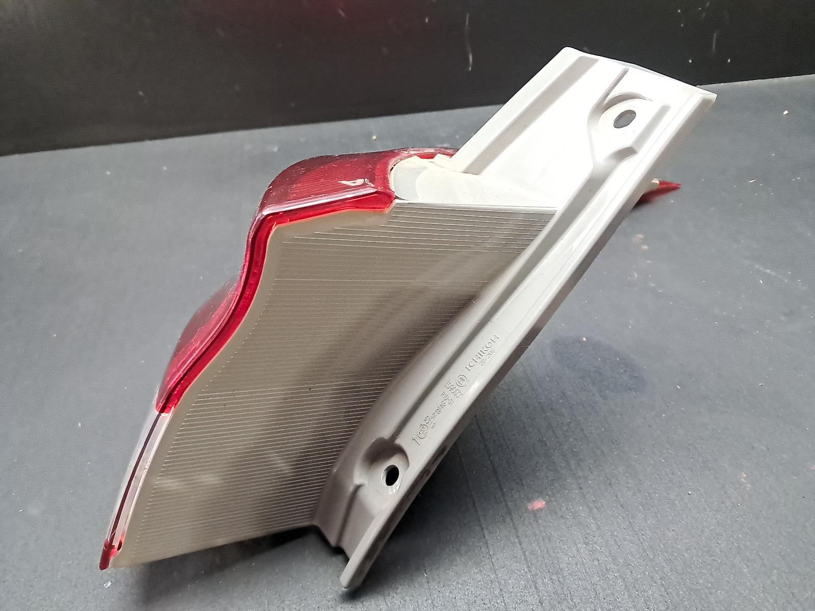 View Auto part Left Taillight Toyota Tarago 2016