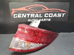 View Auto part Right Taillight Toyota Tarago 2016