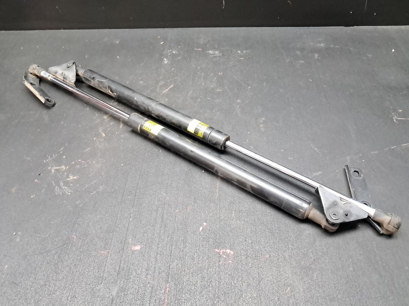 2016 Toyota Tarago Hatch Strut View Auto part Hatch Strut Toyota Tarago 2016