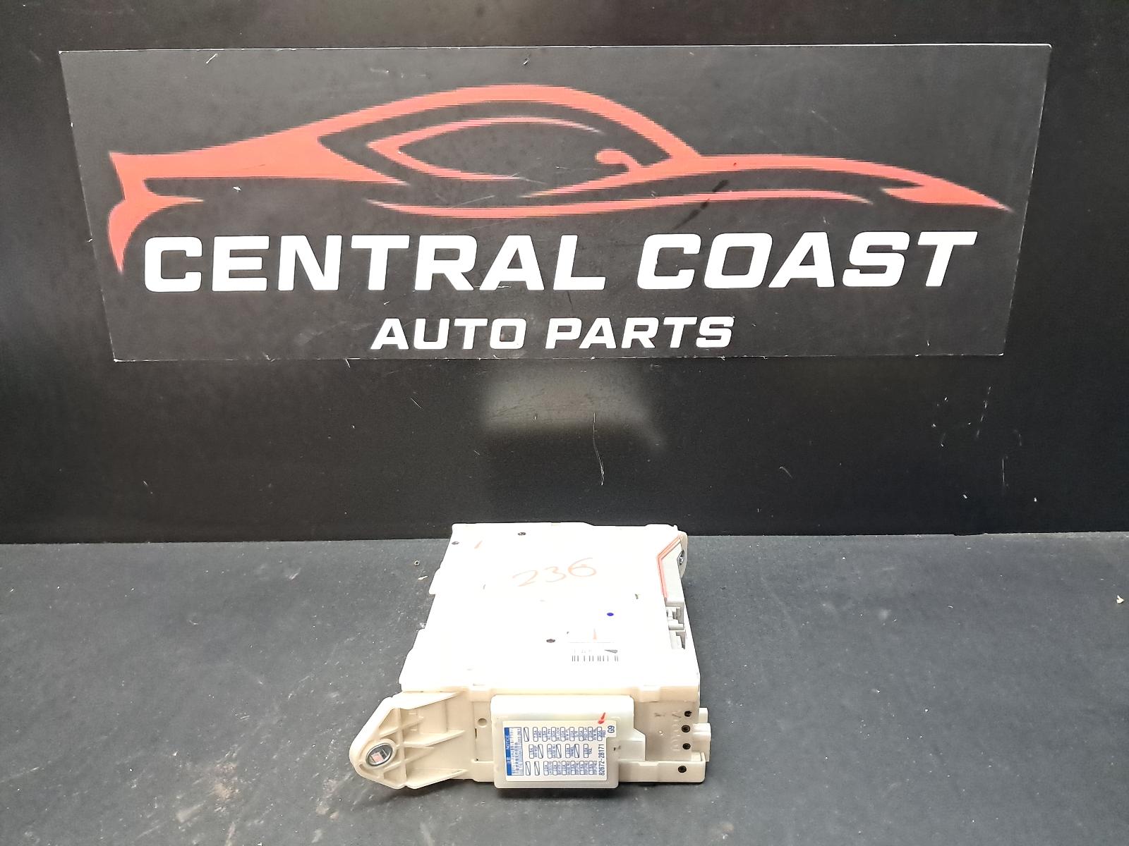 View Auto part Fuse Box Toyota Tarago 2016