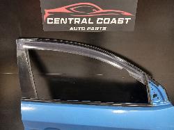 View Auto part Right Front Door Hyundai Tucson 2016