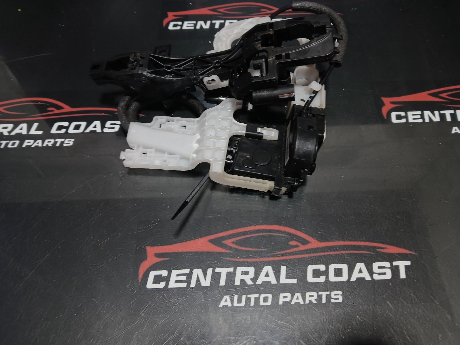 View Auto part Door/Boot/Gate Lock Hyundai Ix35 2014