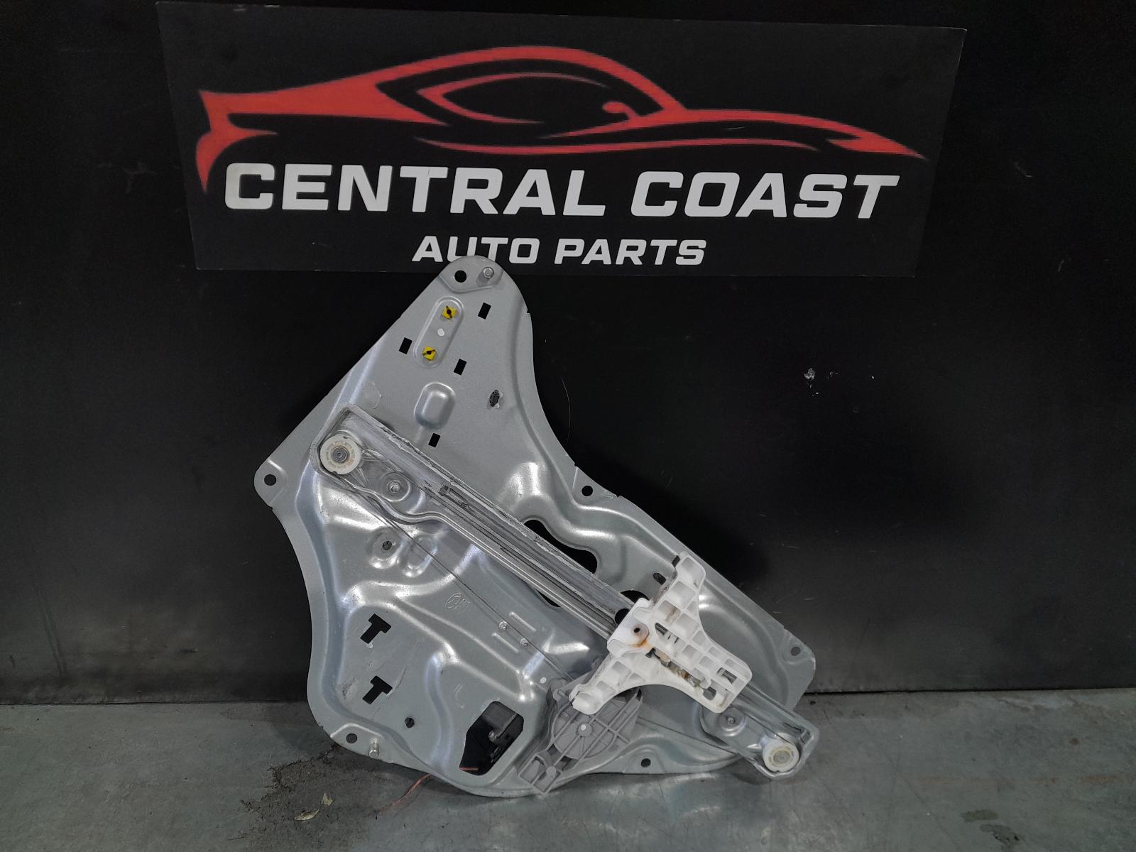 2014 Hyundai Ix35 Right Rear Wnd Reg/Motor View Auto part Right Rear Wnd Reg/Motor Hyundai Ix35 2014