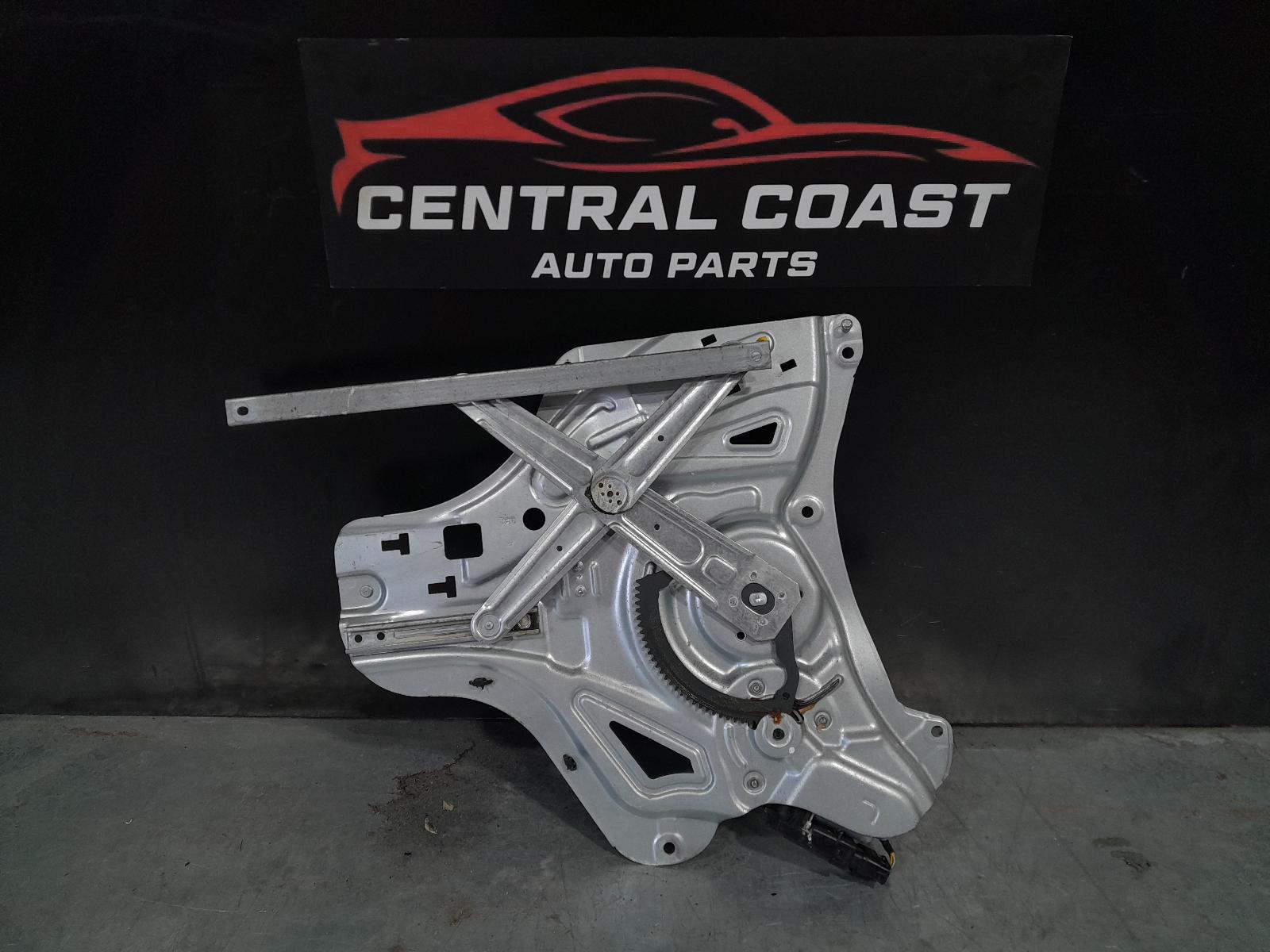 View Auto part Right Front Window Reg/Motor Hyundai Ix35 2014