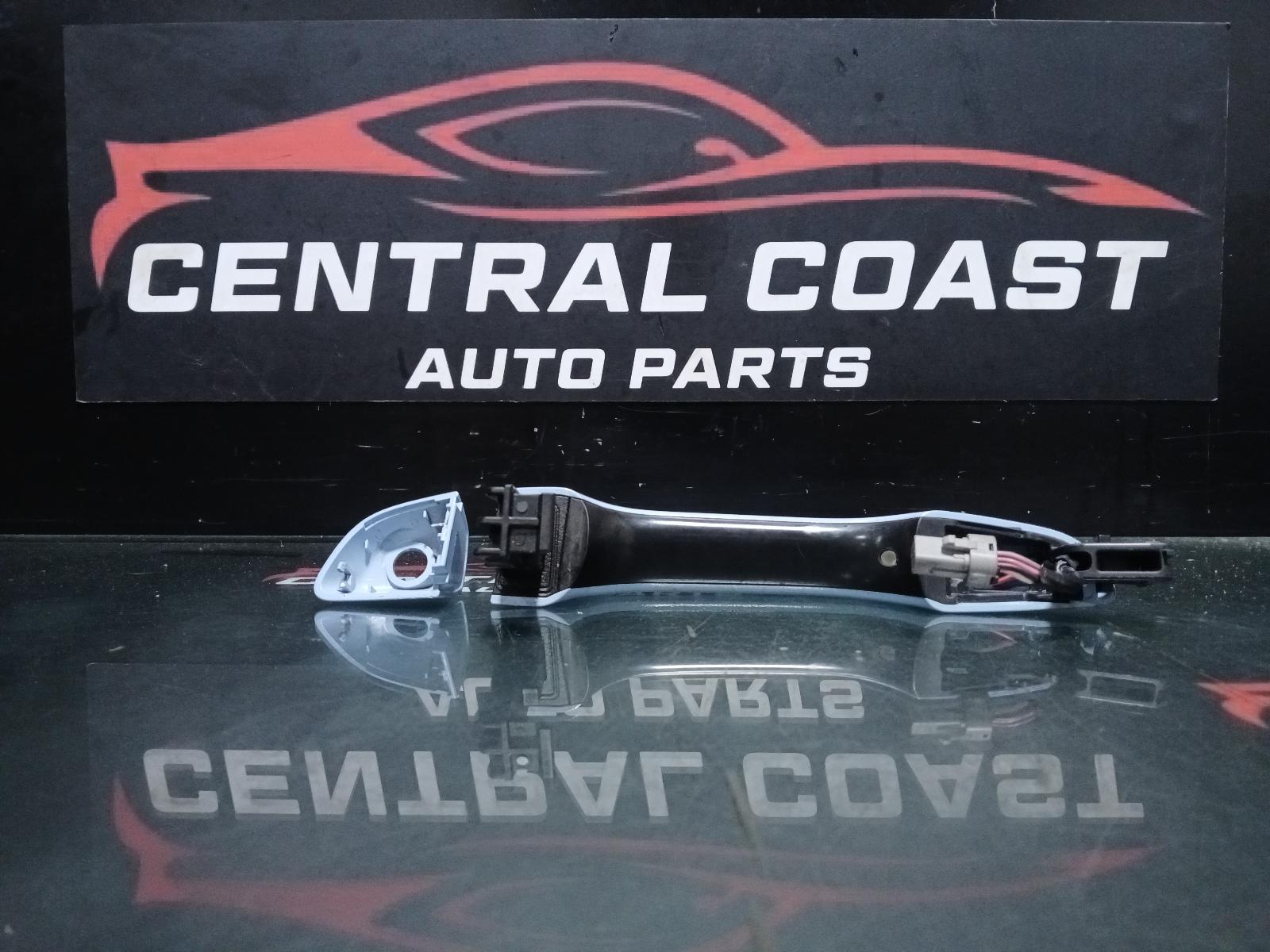 View Auto part Door Handle Hyundai I30 2023