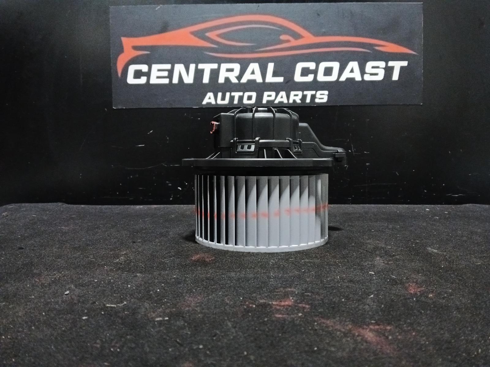 View Auto part Heater Fan Motor Hyundai I30 2023