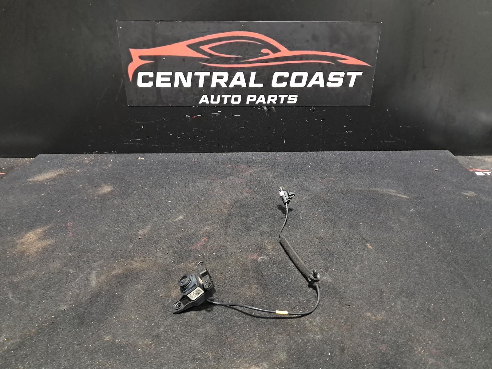 View Auto part Reverse Camera Hyundai Santa Fe 2023