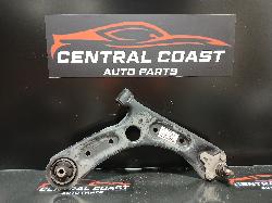 View Auto part Right Front Lower Control Arm Kia Cerato 2019